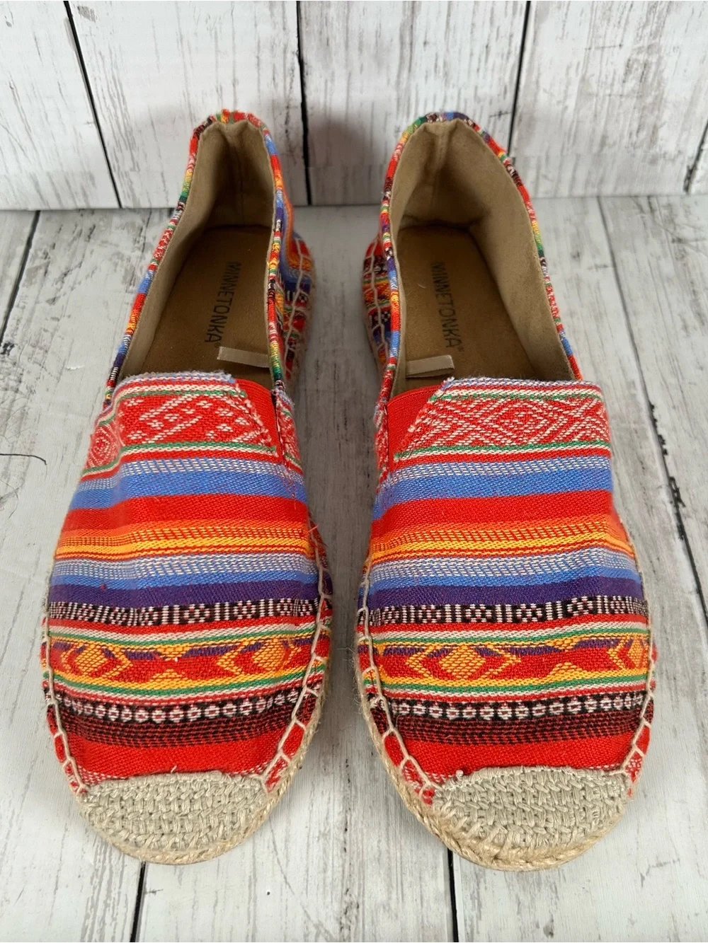 Minnetonka Serape Bohemian Pam Stripe Espadrille Slip On Shoe 10 PRISTINE
